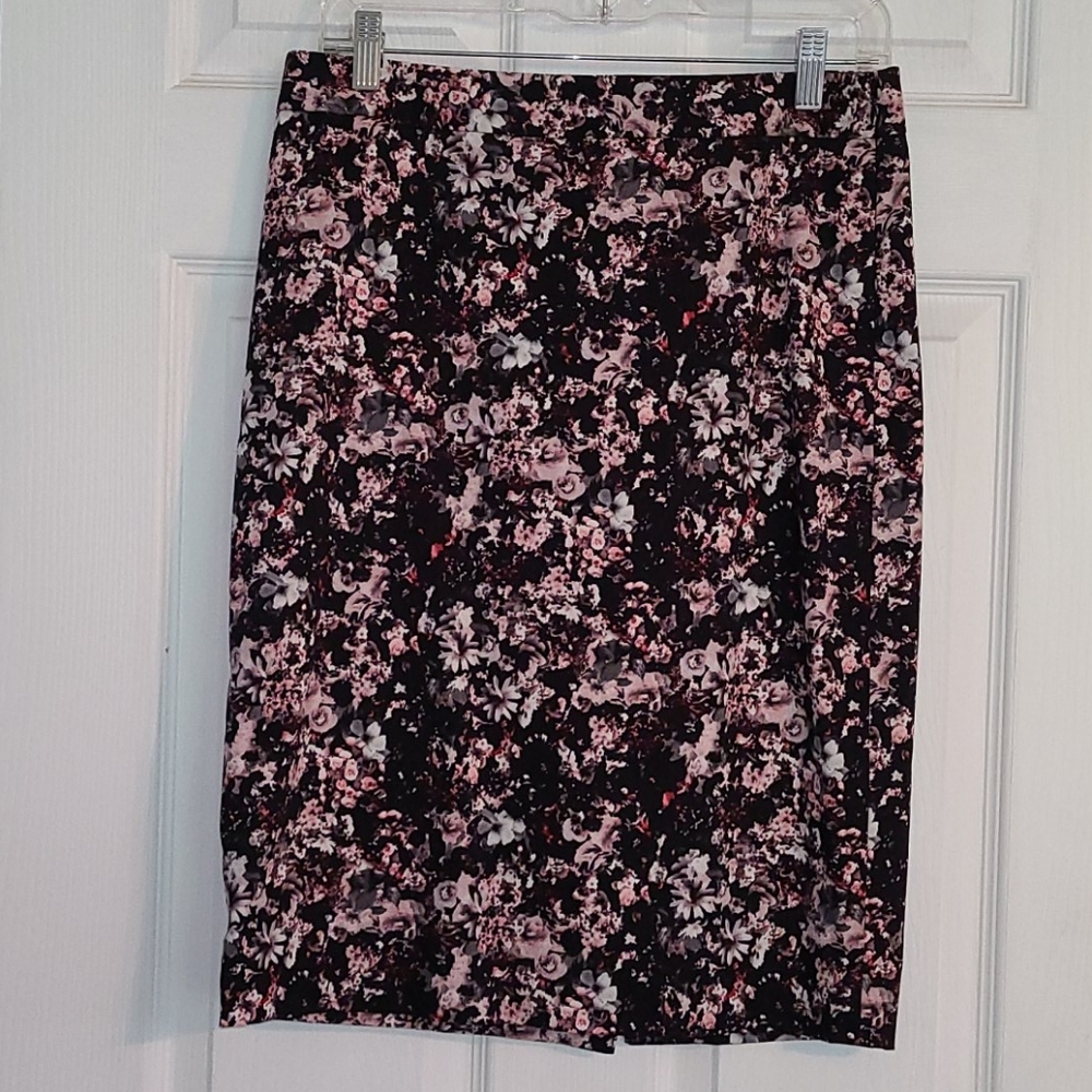 The Limited black floral pencil skirt - 8